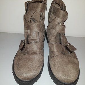 Ladies Gina Group Ankle Boots Size 6 Side Zipper